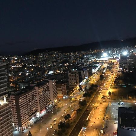 Suite Apartamento Espectacular Vista La Carolina - One Quito Exterior photo