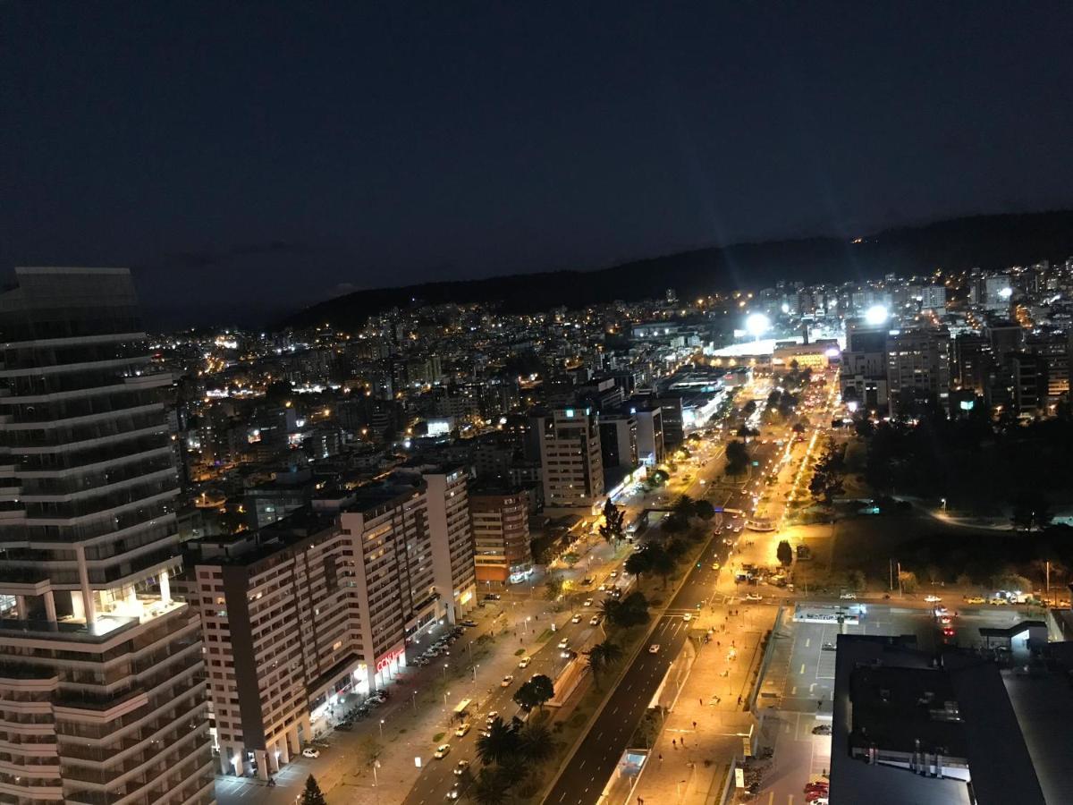 Suite Apartamento Espectacular Vista La Carolina - One Quito Exterior photo