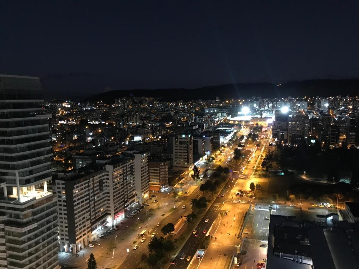 Suite Apartamento Espectacular Vista La Carolina - One Quito Exterior photo